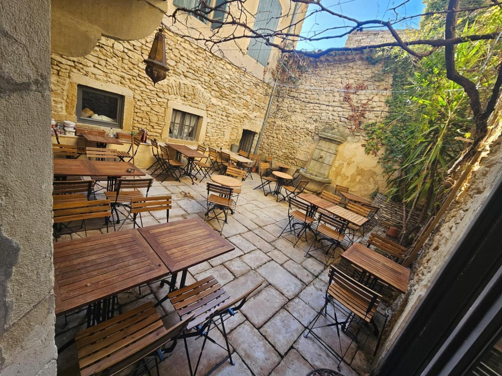 ホテル Le Patio グリニャン エクステリア 写真