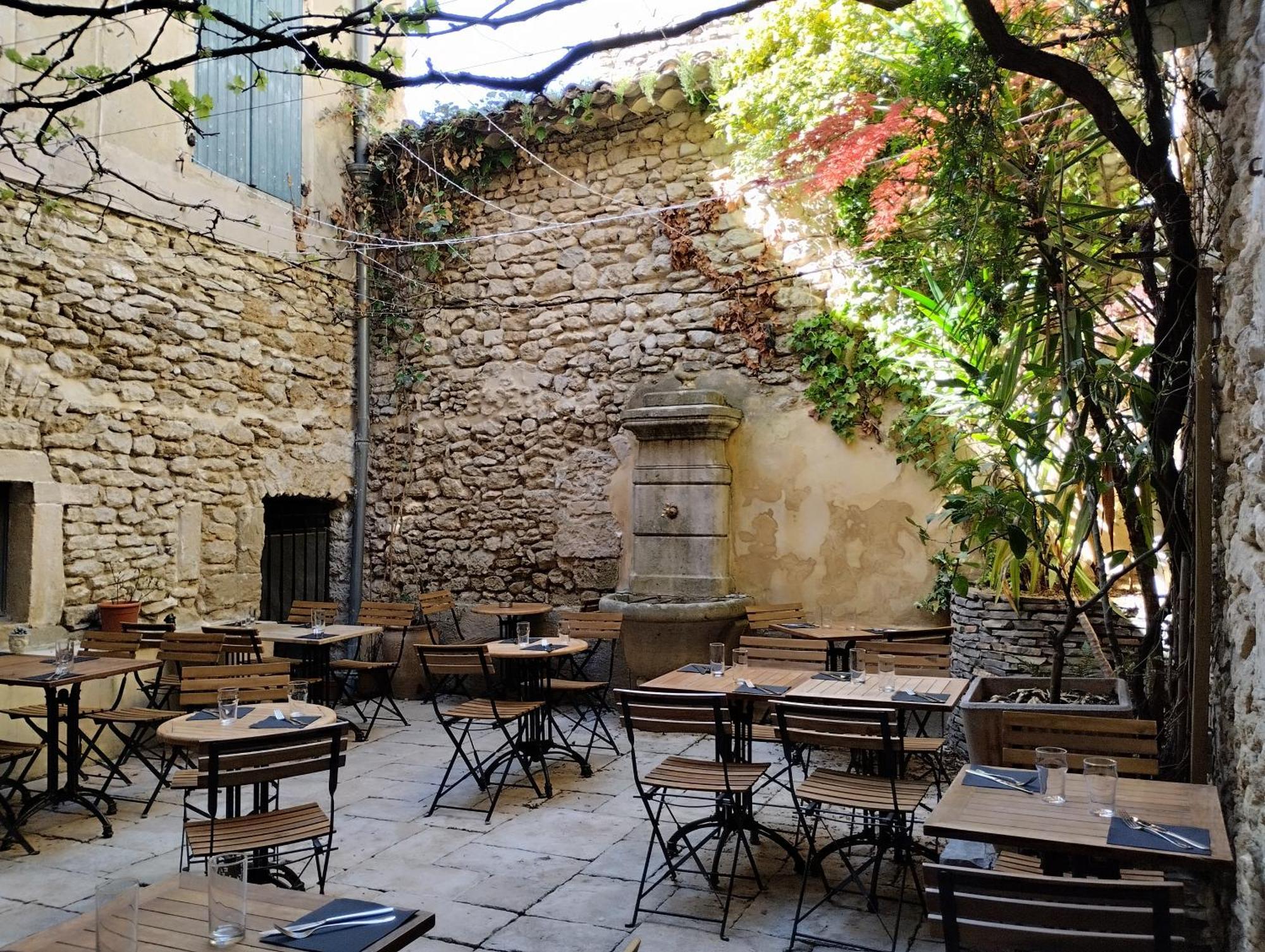 ホテル Le Patio グリニャン エクステリア 写真