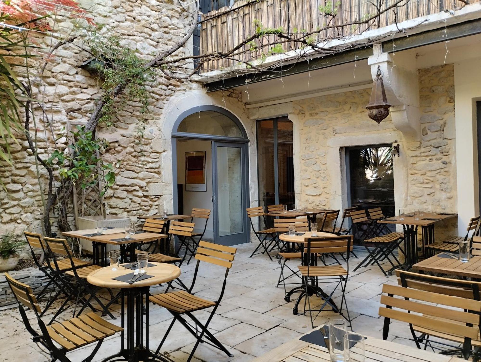 ホテル Le Patio グリニャン エクステリア 写真
